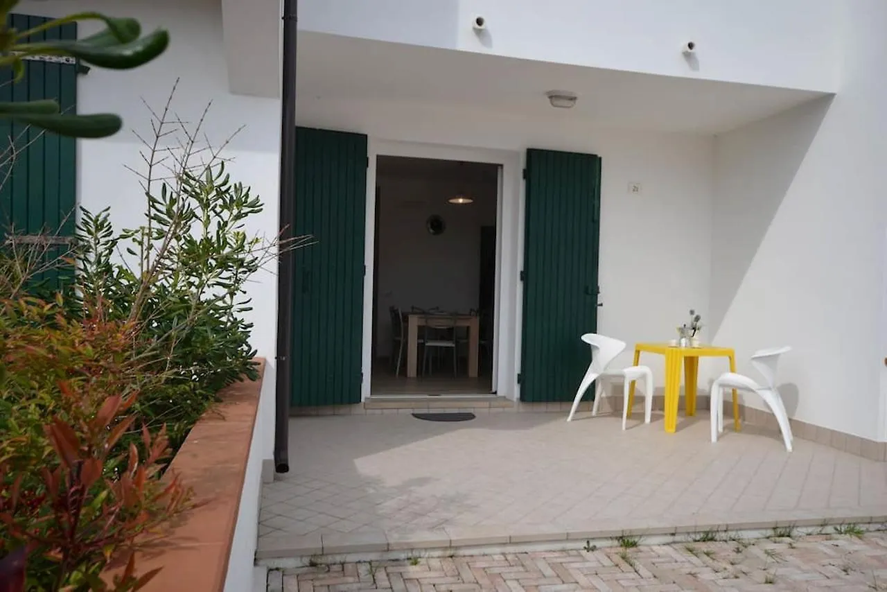 Villa Demi Lido di Pomposa 0*,  Ιταλία
